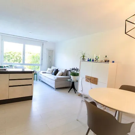 Isola Familienfreundliche Sonnige Mit 100m2 Eigenem Garten & Klimaanlage * Ascona